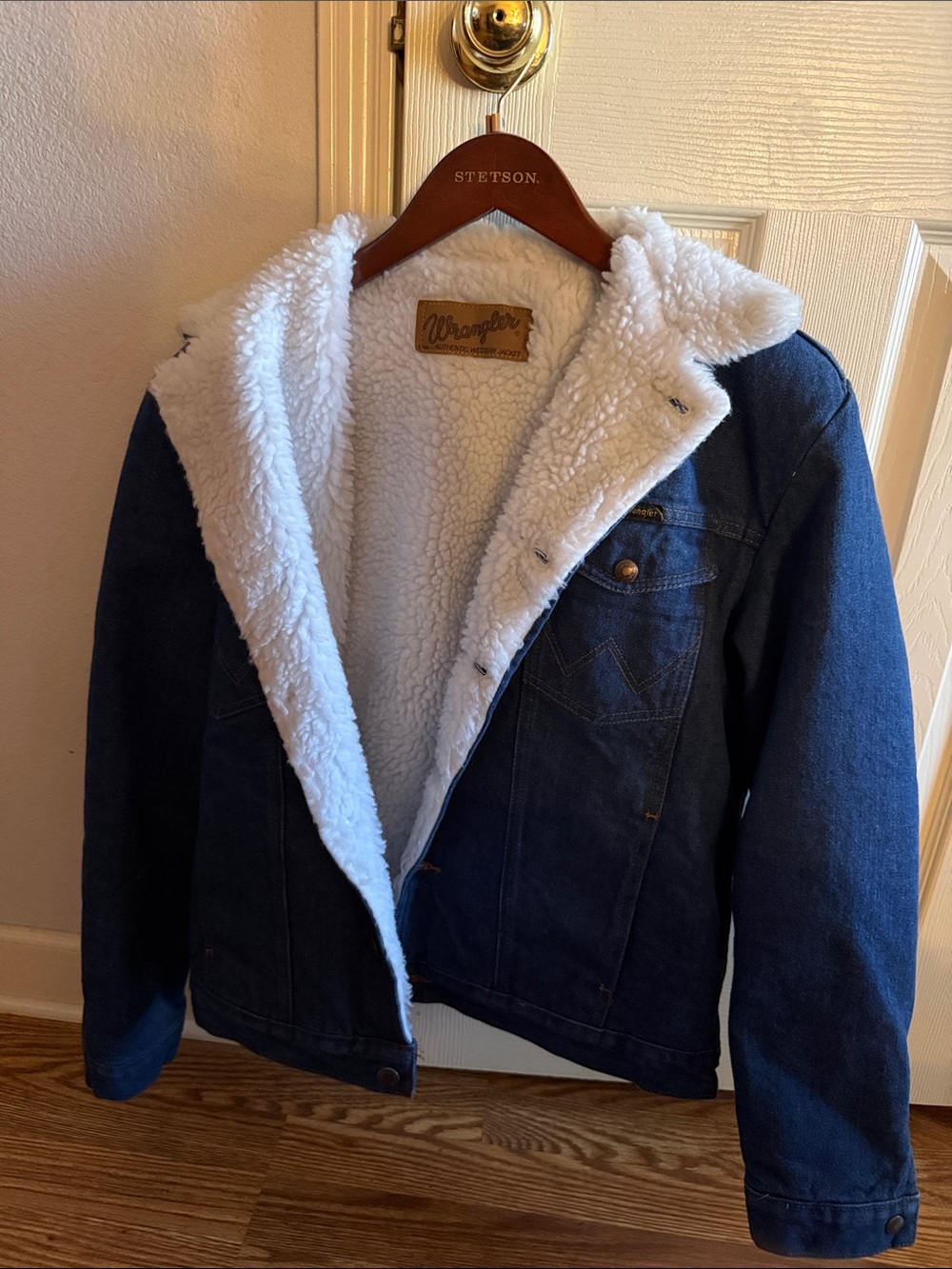 Wrangler Dark Blue Denim Jacket with White Sherpa Lining